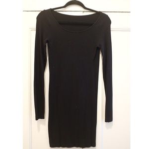 Bodycon dress / soft, buttery fabric // size unknown but fits like a Medium